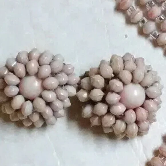 VINTAGE Hong Kong multi strand necklace / earrings set - Picture 12 of 13